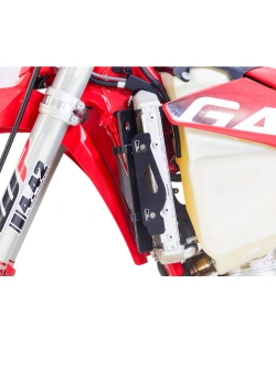 Wzmocnienie chłodnicy AXP Racing Gas-Gas, Husqvarna, KTM (wybrane modele) czarne