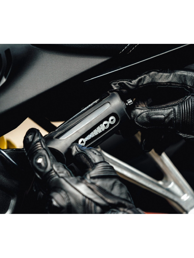 Olejarka automatyczna Scottoiler xSystem 3.0+ Bluetooth z olejem do wysokich temperatur