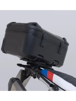 Zestaw: kufer centralny DUSC XL + stelaż Adventure-rack SW-Motech CF Moto 450MT (23-)/ 800 MT-X (24-)/ 1000 MT-X (25-)  [poj.: 55l]