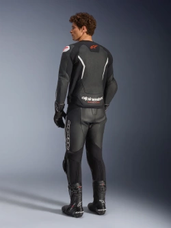 Kurtka motocyklowa skórzana Alpinestars GP Force Airflow v2 czarno-biała