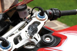 Mocowanie Lampa Opti Tube montowane w sztycy widelca motocykla [Ø15-17,2 mm]