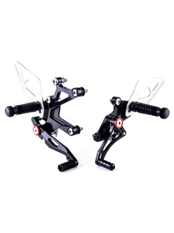 Zestaw regulowanych podnóżków z dźwigniami GILLES FXR-K06 Kawasaki EX 400 Ninja (18-23)/ KRT Edition (18-20) czarny
