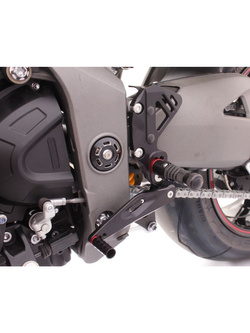 Zestaw regulowanych podnóżków z dźwigniami GILLES FXR-T01-B Triumph Speed Triple 1050/ R/ S/ RS (wybrane roczniki) czarny