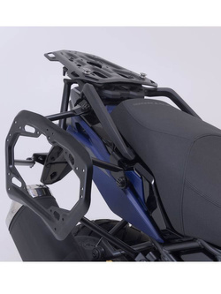 Zestaw: kufry boczne TRAX ADV + stelaże PRO 45/37 L Sw-Motech Suzuki V-Strom 800DE, V-Strom 800 (23-) (pojemność 37 i 45 L) srebrne