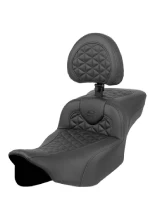 Kanapa motocyklowa dla kierowcy i pasażera z oparciem Saddlemen Roadsofa Tri-Gripper Extended Reach Harley Davidson Road Glide/ Street Glide (wybrane modele) (23-) czarna
