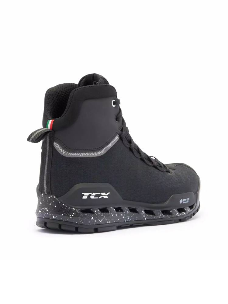 Buty motocyklowe TCX Climatrek Surround Gore-Tex biało-czarne