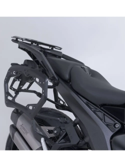 Zestaw: kufry boczne TRAX ADV + stelaże PRO SW-Motech BMW R 1300 R/ RS (25-) srebrne [poj.: 2 x 45 L]