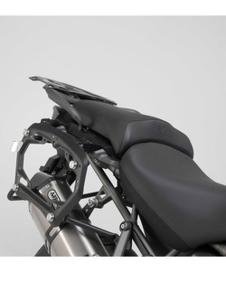 Zestaw: kufry boczne + stelaże PRO TRAX ADV SW-MOTECH do Triumph Tiger 1200 XCa / XCx/ XR / XRt / XRx (17-) [pojemność 2 x 37 L] srebrne