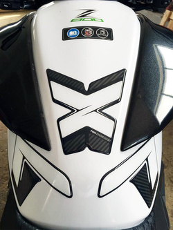 Tankpad PUIG Extreme do Kawasaki Z800 13-16  trzyczęściowy
