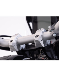 Zestaw podwyższający kierownicę Ø28 SW-MOTECH srebrny