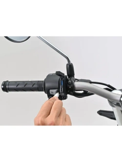 Ładowarka motocyklowa z gniazdami USB-A, USB-C Daytona czarna