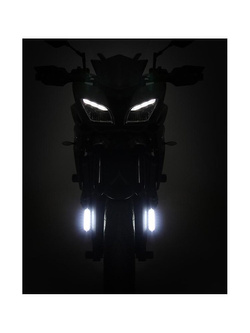 Światło do jazdy dziennej DENALI z uniwersalnym zestawem do montażu(CIEPŁE ŚWIATŁO)