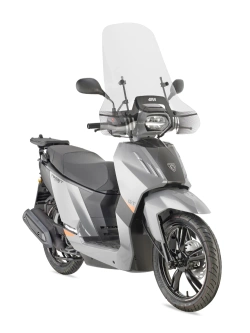 Szyba motocyklowa GIVI do Peugeota Tweet 50-125-200 FL GT/ALLURE (23-) przeźroczysta [bez mocowania]