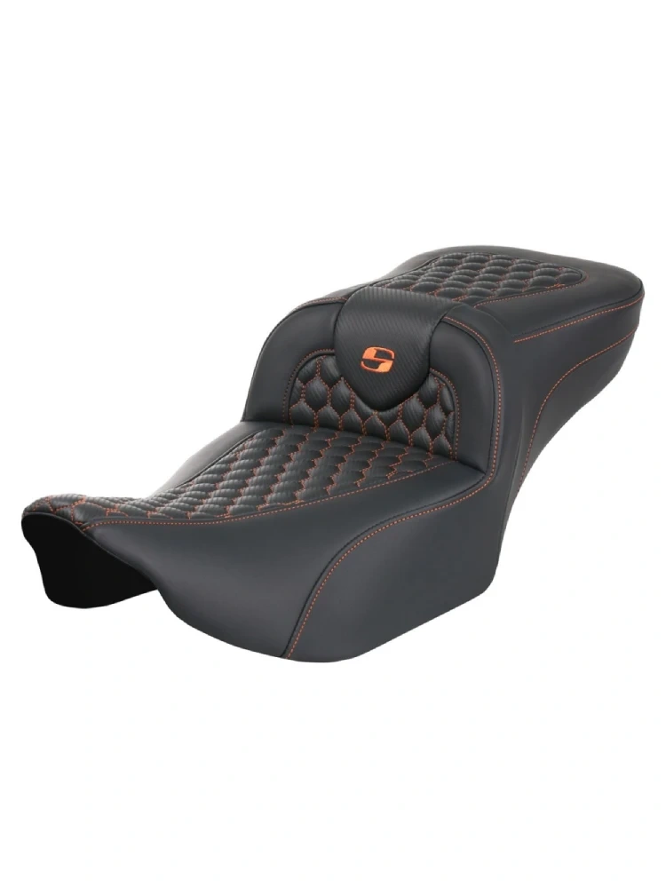 Kanapa motocyklowa dla kierowcy i pasażera Saddlemen Roadsofa HC Extended Reach Harley Davidson Road Glide/ Street Glide (wybrane modele) (23-) czarno-pomarańczowa