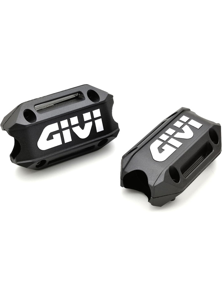 Boczki plastikowe z napisem Givi na gmole