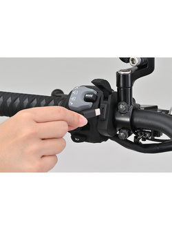 Ładowarka USB typu "C" Daytona Parts Slim mocowana na kierownicy motocykla [1 port]