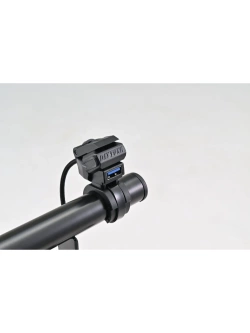 Ładowarka motocyklowa USB-A Daytona Parts QC 3.0 mocowana na kierownicy motocykla