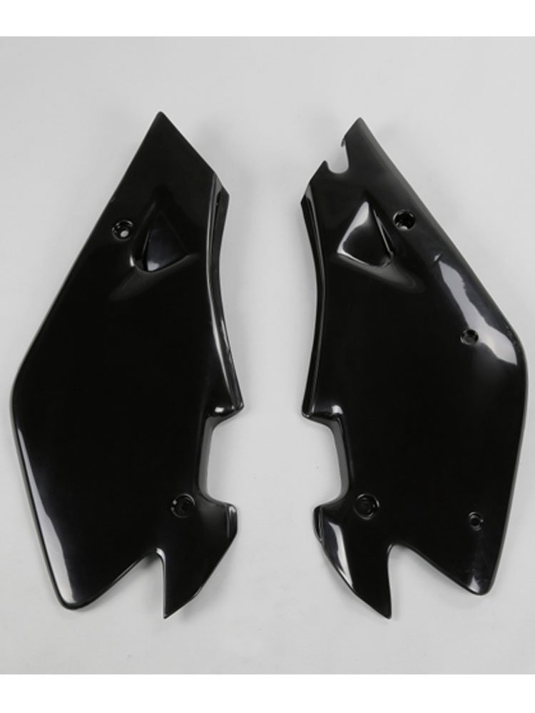 Osłony boczne UFO czarne do Husqvarna CR 125/250/360 (00-03)