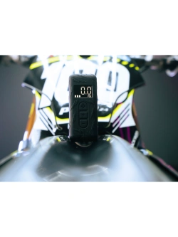 Akumulatorowy mini kompresor Muc-Off AirMach Electric Pro