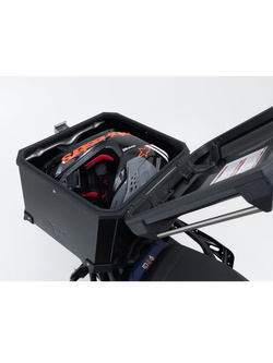 Zestaw: kufer centralny TRAX ADV + stelaż Street-rack SW-MOTECH Suzuki DL 650 V-Strom / XT (16-25) (pojemność 38 L) czarny