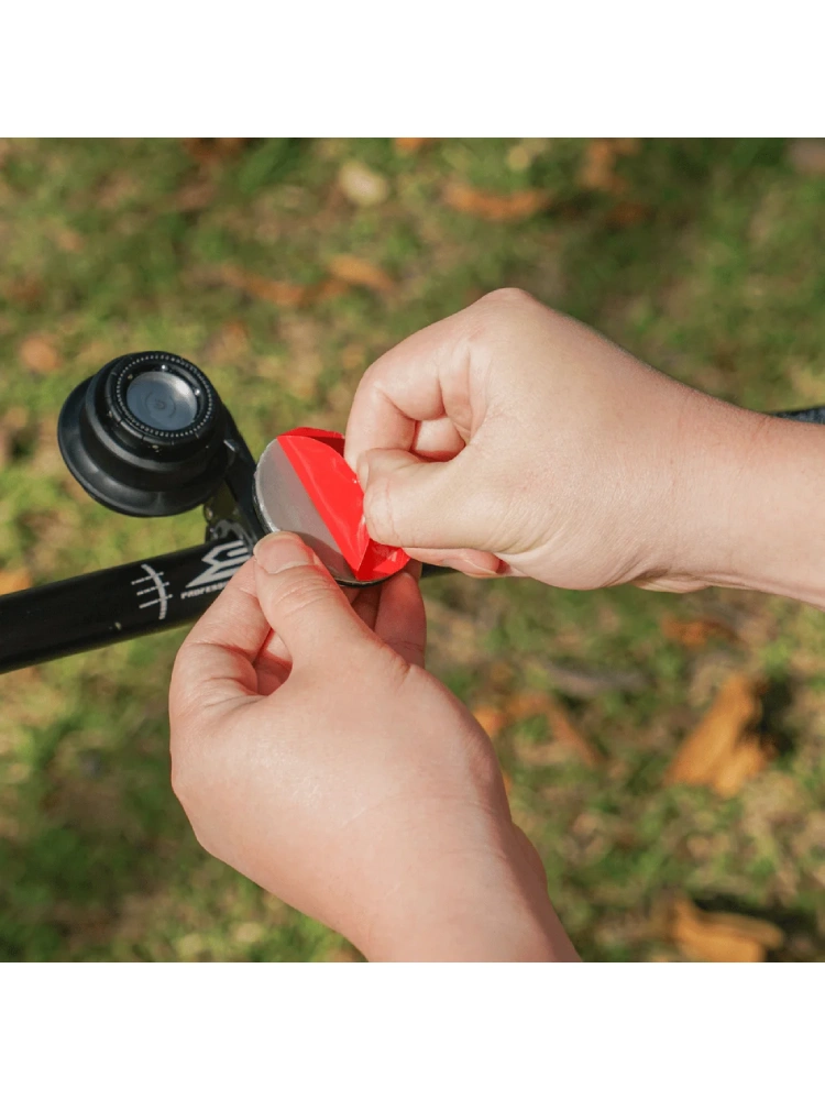 Adapter montażowy Outplorer przyklejany do obudowy telefonu lub etui
