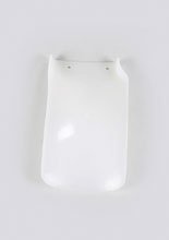 Osłona amortyzatora tylnego UFO biała do Honda CR 125 (93-07), CR 250 (92-07), CRF 250R (10-13), CRF 450R (02-12), CRF 450X (05-16)