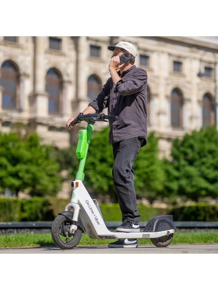 Zestaw: etui na telefon iPhone 16 Pro + uchwyt na rzep SPC+ SP Connect