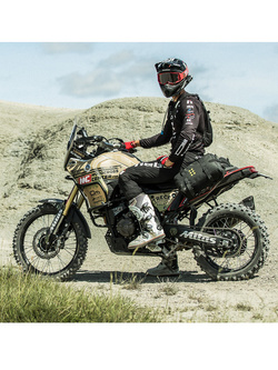 Kriega Os-Footrest Eliminator Yamaha Tenere 700 ze standardowym siedzeniem