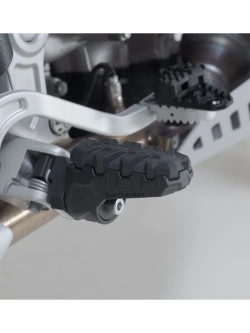 Podnóżki motocyklowe EVO SW-Motech Aprilia Tuareg 660 Rally (24-) czarne