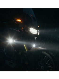 Zestaw lamp przeciwmgłowych EVO SW-MOTECH Honda CRF1100 L Africa Twin/ Adv Sports (19-)/ CRF1000L Africa Twin (15-), Africa Twin ES/Africa Twin Adventure Sports ES (23-) dla mototyckla z zamontowanymi crash barami