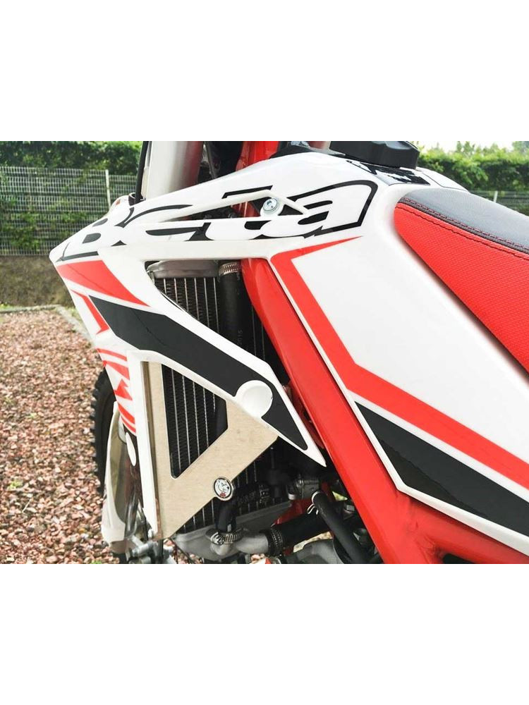 Wzmocnienie chłodnicy AXP Racing Beta 250/300 Xtrainer (16-22)