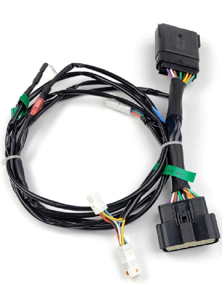Adapter okablowania Denali DialDim plug-and-play KTM 1290 Super Adventure S/ R (21-)