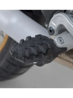 Podnóżki motocyklowe EVO SW-Motech Aprilia Tuareg 660 Rally (24-) czarne