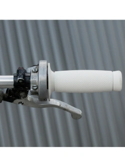 Manetki motocyklowe Biltwell Renegade TPV do kierownic o średnicy 25.4 [mm] białe