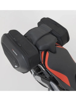 Sakwy tekstylne Pro Blaze H SW-Motech z zestawem mocującym Aprilia RS 660 Extrema (23-25)