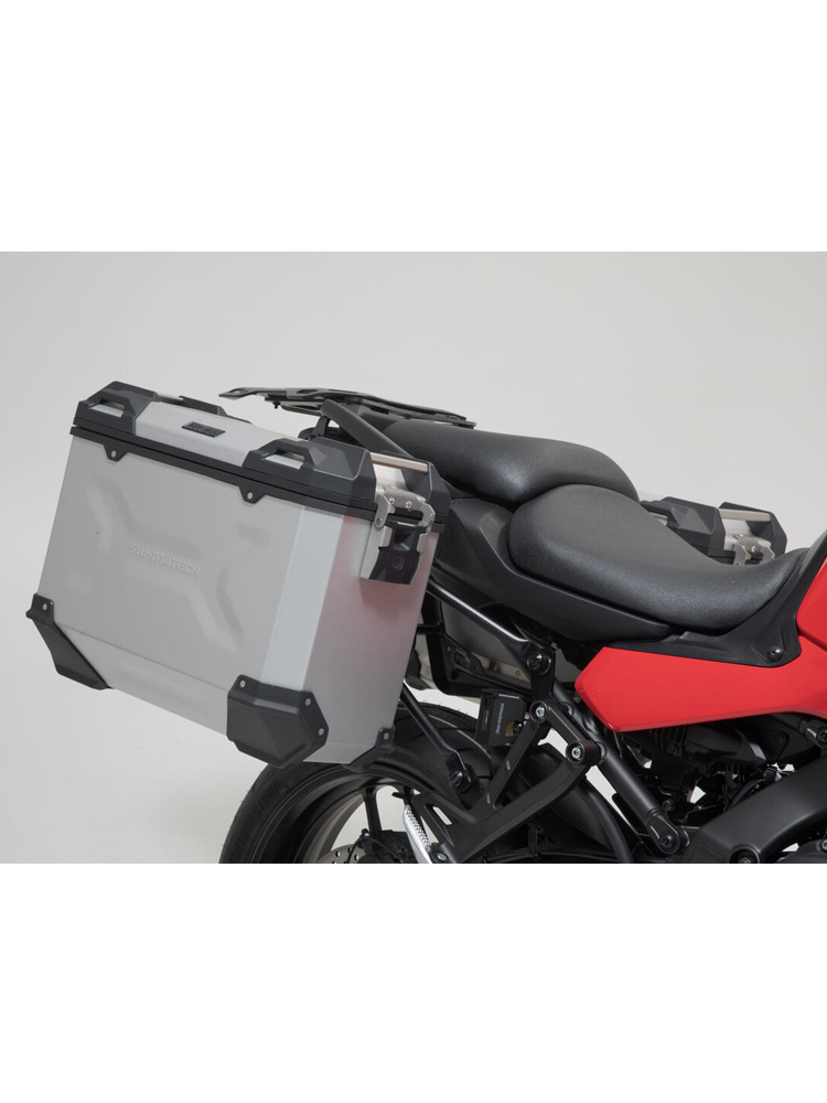 Zestaw: kufry boczne TRAX ADV + stelaże PRO Sw-Motech Yamaha Tracer 9 RN70/GT (20-), Tracer 9 GT+ (22-) (pojemność: 2 x 37 L) srebrne