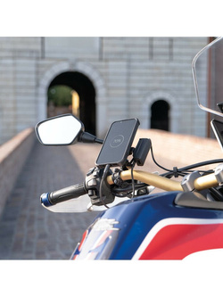 Podwójna, wodoodporna ładowarka USB Lampa Usb-Fix Trek z mocowaniem do kierownicy motocykla [szybkie ładowanie; 5400 mA; 12/24 V]