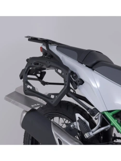 Zestaw: kufry boczne TRAX ADV + stelaże PRO SW-Motech Kawasaki KLE 500/ SE (26-) czarne [poj.: 2 x 45l]