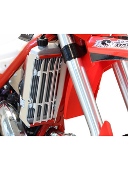 Wzmocnienie chłodnicy AXP Racing do Beta 250 Xtrainer, 300 Xtrainer (23-25) czerwone