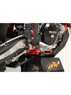 Płyta pod silnik AXP Racing Xtrem wybrane modele Beta (20-22) z osłoną kiwaka czarna