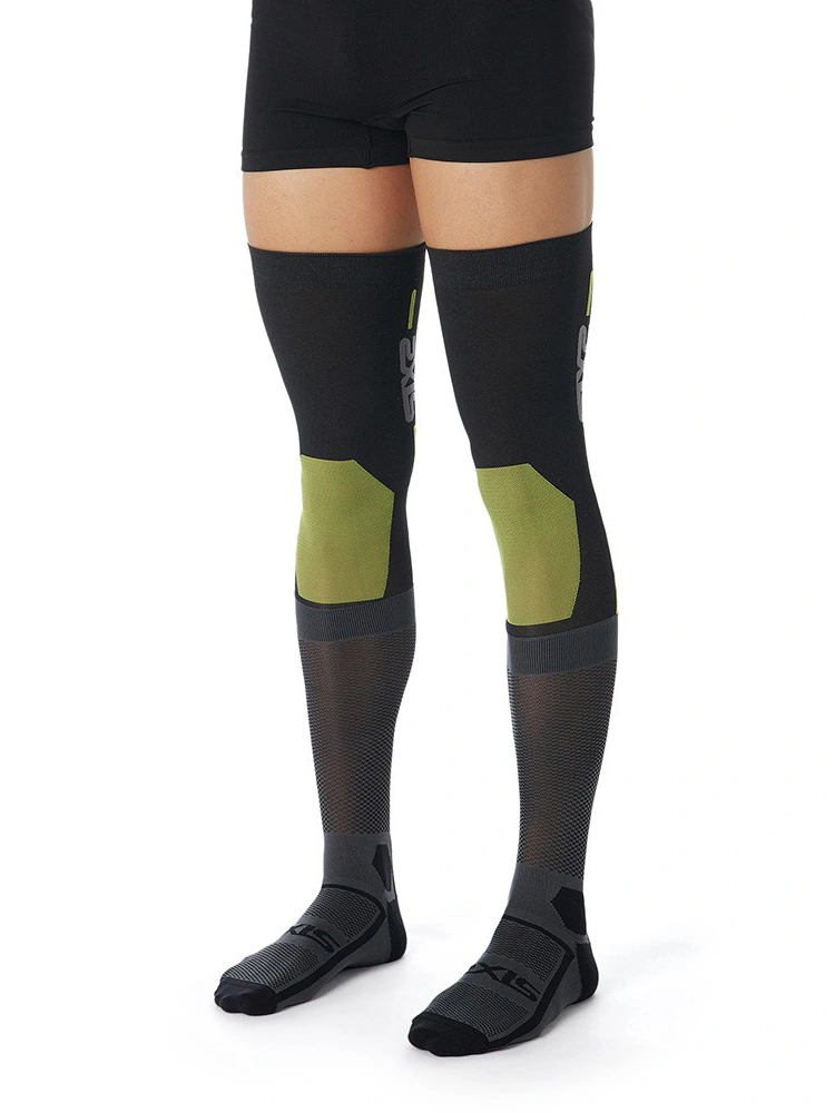 Skarpety SIXS Knee Brace czarno-zielone