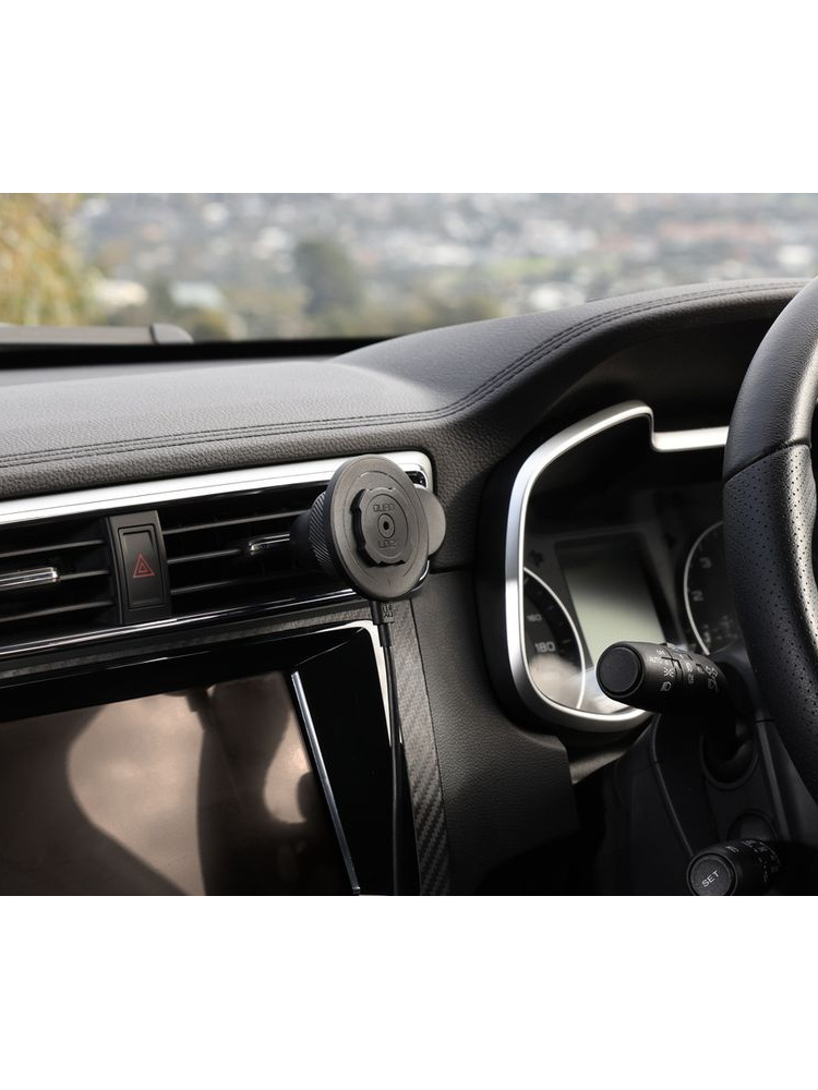 Zestaw do samochodu: etui MAG na telefon Google Pixel 9A (magnetyczne) + mocowanie Quad Lock