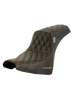 Kanapa motocyklowa dla kierowcy i pasażera Saddlemen SDC Performance Pro Series Gripper Harley Davidson FXBB/ FXBBS/ FXST (wybrane modele) (18-) czarno-złota