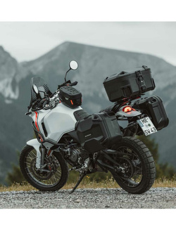 Zestaw: kufry boczne DUSC M/L + stelaże PRO SW-MOTECH do motocykla Triumph Tiger 800 (10-14) XC (10-17), XCx / XRt / XR/ XRx (15-), XCa (16-) [pojemność 41/33 l]