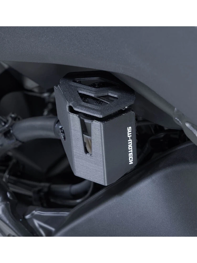 Osłona zbiornika płynu hamulcowego SW-Motech Yamaha Tracer 9 GT (24-) czarna