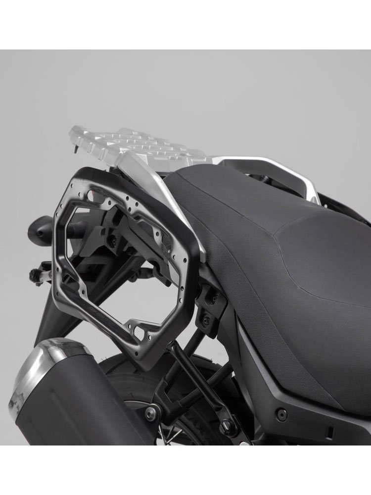 Zestaw: kufry boczne + kufer centralny + stelaże TRAX ADV SW-MOTECH do motocykla Suzuki DL 650 V-Strom (17-), V-Strom 650XT (17-)