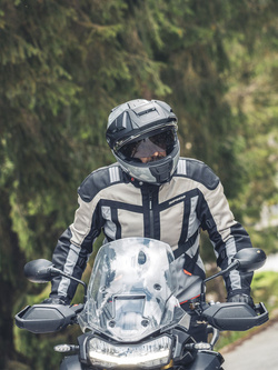 Zestaw: Kask szczękowy Schuberth E2 szary + dedykowany interkom motocyklowy