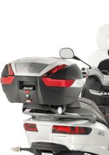 Stelaż centralny GIVI do kufrów Monokey® i Monolock® Piaggio MP3 300 IE Sport/ Business (14-17)/ MP3 500 IE Sport/ Business (14-17)