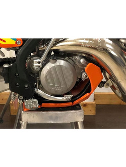 Płyta pod silnik AXP Racing Xtrem KTM 150EXC TPI/150XCW TPI (20-22), 125EXC/125XCW (17-19) pomarańczowa