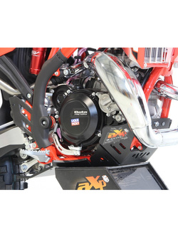 Płyta pod silnik AXP Racing Xtrem do Beta 250 Xtrainer, 300 Xtrainer (23-) z osłoną podnośnika czarna 